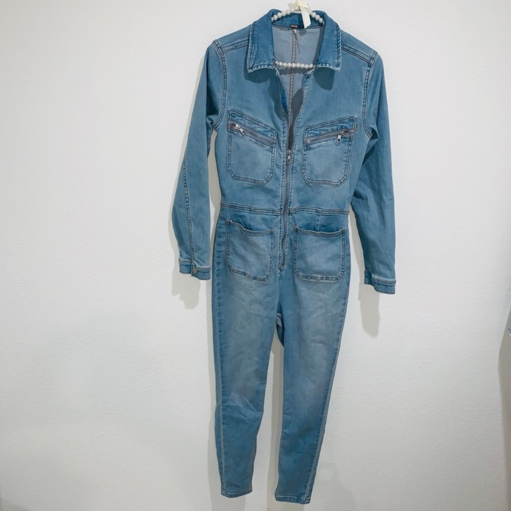 Free people blue denim jean jumpsuit zip up new no tags size small